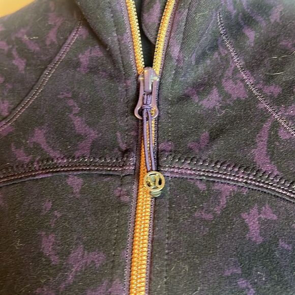 LULULEMON FORME JACKET - ZIFANDEL - 6 - Picture 3 of 6